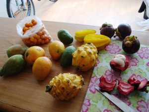 colombian fruit pile